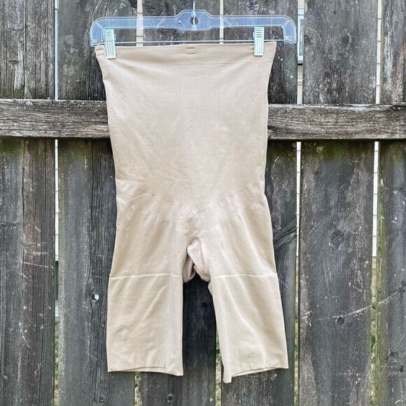 Spanx Nude Shaping Shorts Bodysuit | L - Picture 1 of 4